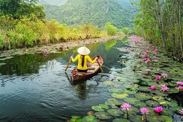 Private Day Trip to Perfume Pagoda from Hanoi
