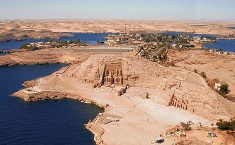 Aswan to Abu Simbel Temples Day Tour with Egyptologist Guide