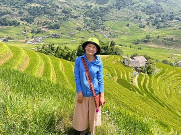 Mountain Valley Trekking with Local Guide from Sapa to Hau Thao