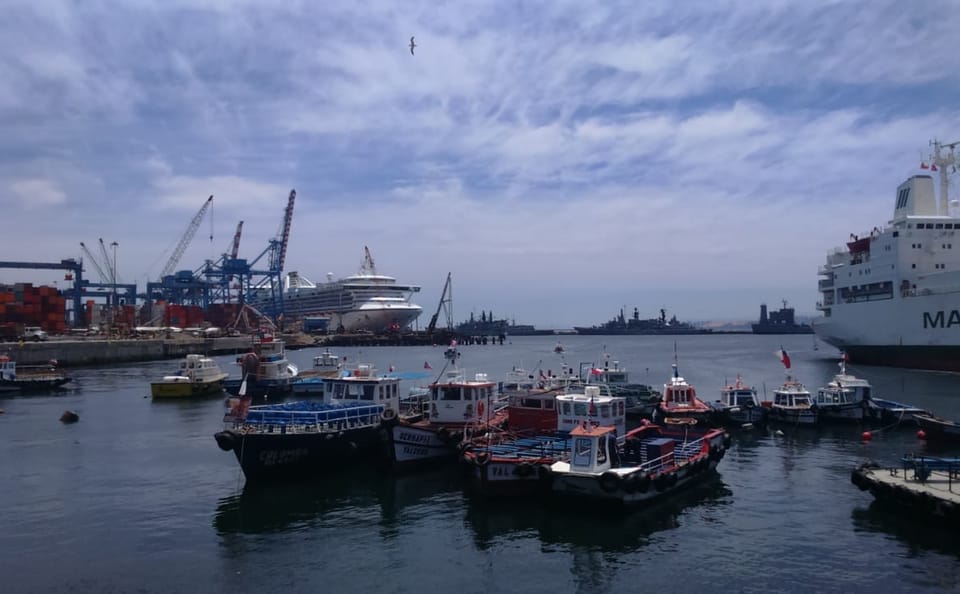 Private Transfer from Santiago Airport to Valparaiso Pier