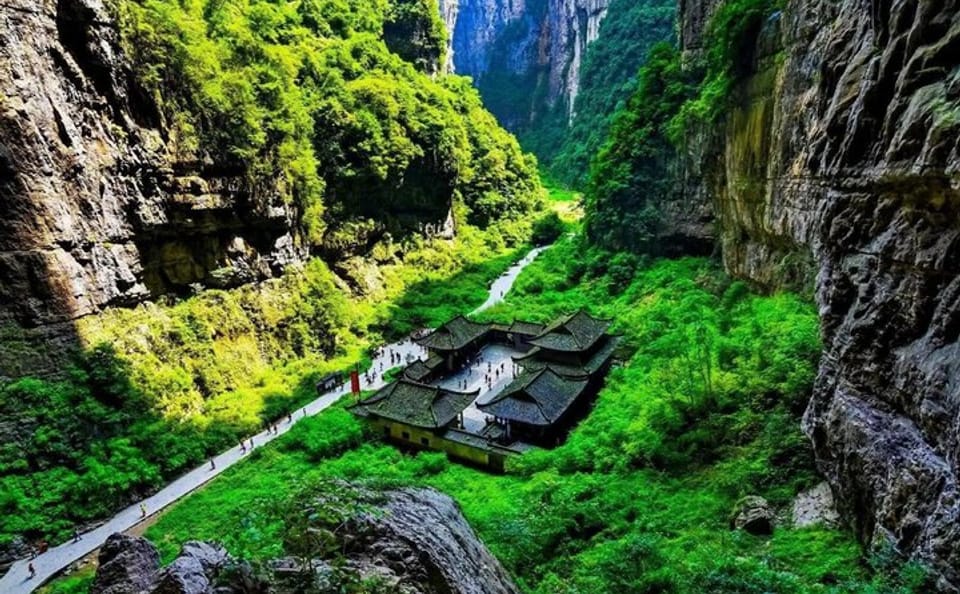 Wulong Karst National Park Day Tour from Chongqing