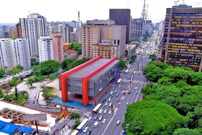 Tour Through Paulista Avenue – The Most Famous Avenue In Brazil 7