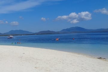 Puerto Princesa Island Hopping Tour with Lunch and Activities