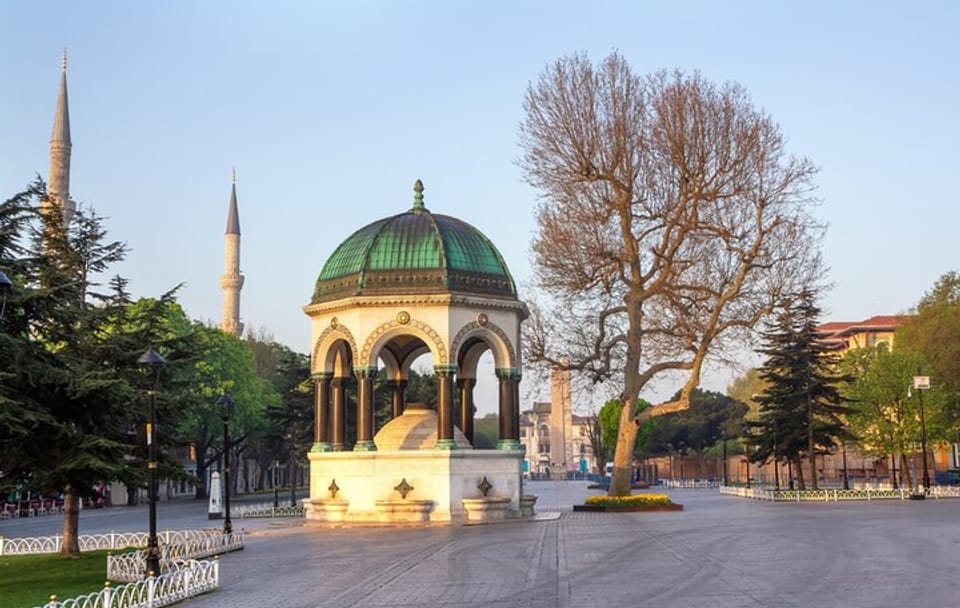 Private Guided Highlights Tour of Istanbul's Iconic Landmarks