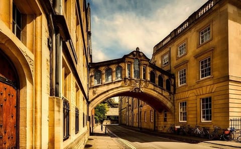Private Tour of Windsor Castle, Oxford, and the Cotswolds