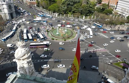 Cultural Walking Tour of Historic Landmarks in Madrid