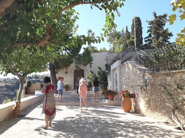 Private Cultural Tour of Rethymno Town and St. Irini Monastery