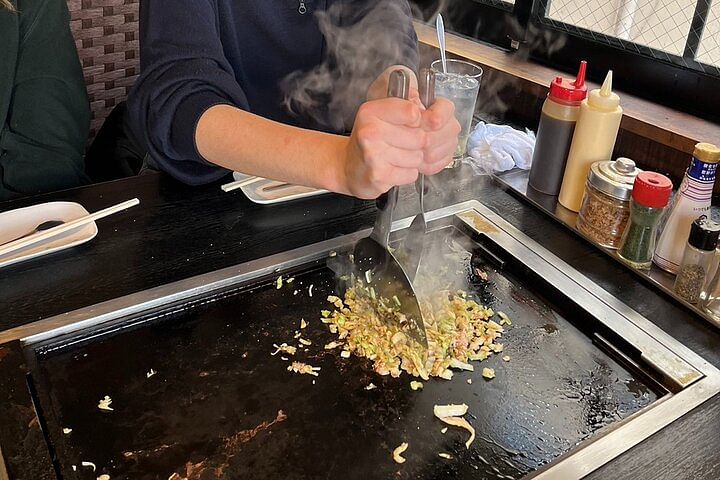 Okonomiyaki Cooking Class with Sake Free flow Experience