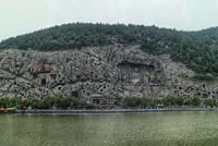 Private Day Tour in Luoyang: Longmen Caves, Baima Temple, Ancient Art Museum 2
