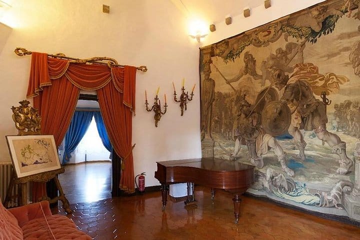 Private Dalí Museum & Gala Castle Tour Plus Local Lunch From Barcelona 7