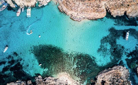 Powerboat Trip to Comino and Blue Lagoon from St. Julian's