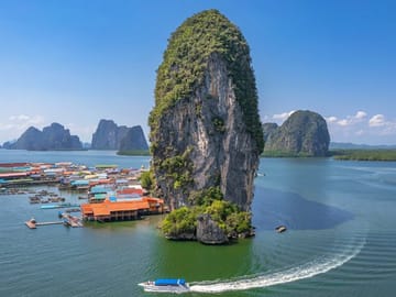 Phuket Island Hopping Tour: Phi Phi and James Bond Islands