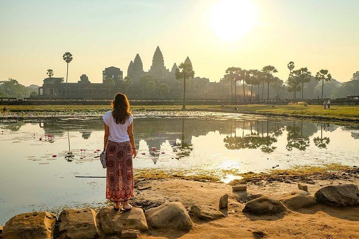 Siem Reap Angkor Complex Tour: Temples, Culture & Handicraft Village