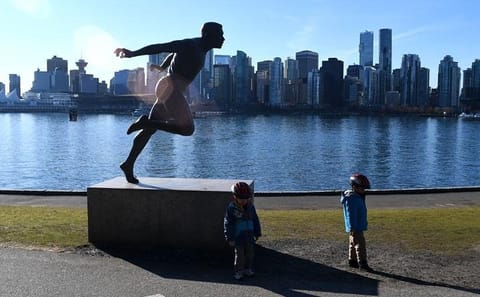 Private Vancouver Tour with Lookout and Horse Carriage Ride