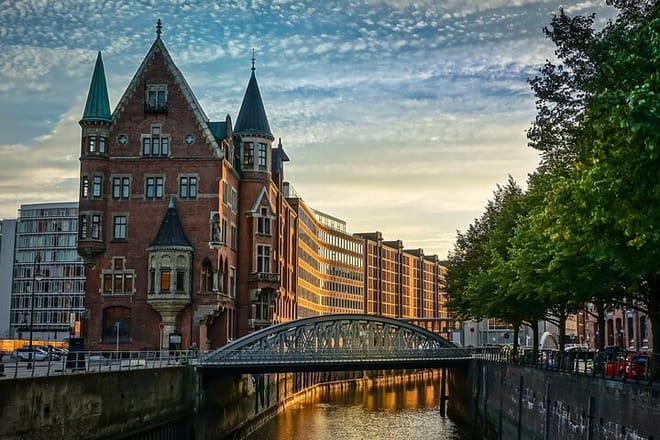 Hamburg Private Walking Tour With A Professional Guide photo 3