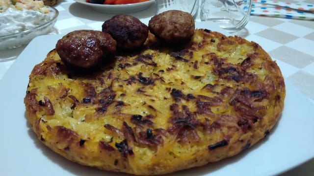 Private Varna Gourmet Tour with Superb Wine Tasting