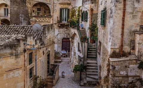 Private Historic Walking Tour of Matera's Sassi District