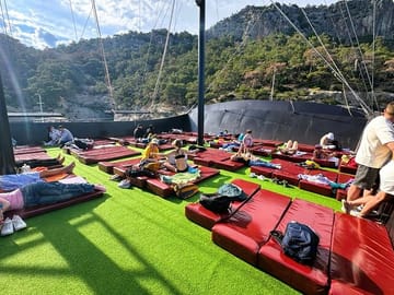 Kemer Mediterranean Coast Bus Tour with Lunch and Activities
