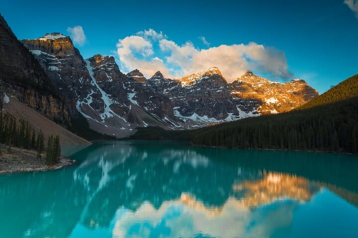 Sunrise Tour Moraine Lake Lake Louise from Calgary/Canmore/Banff 7