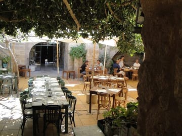 Haret Jdoudna Restaurant