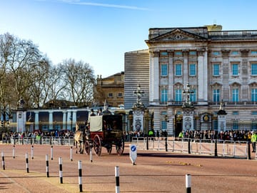 Westminster Abbey, Big Ben & Buckingham Palace Tour in London