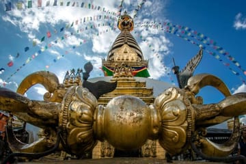 Walking Tour to Swayambhunath Monkey Temple in Kathmandu