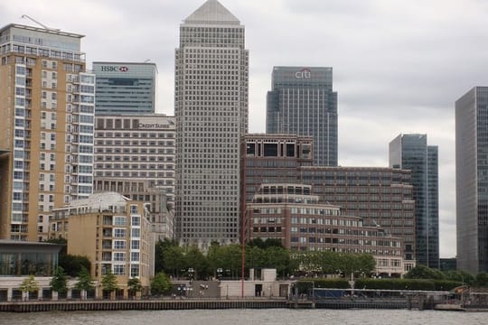 Private transfers between London Stansted - London City Airports