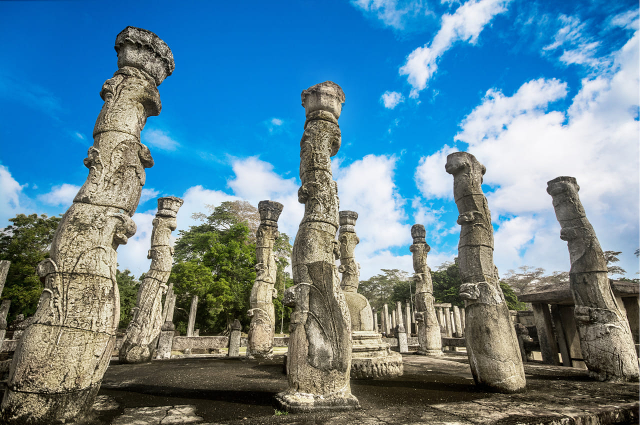 DISCOVER SRI LANKA - ( Culture,Religon, Arts,History)  4