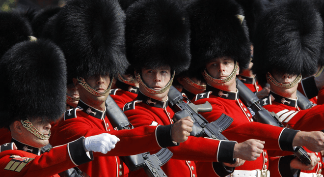 Changing of the Guard & Royal London Small-Group Walking Tour photo 4