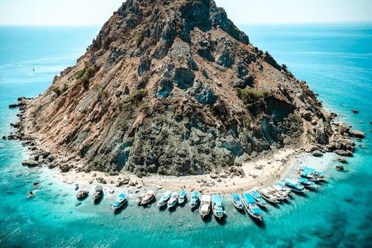 Suluada Maldives of Turkey Boat Tour From Kemer with Lunch