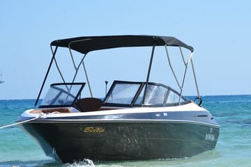 Private Sea Taxi Excursion to the Giftun Islands in Hurghada