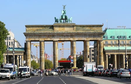 Berlin Historical Landmarks and Royal Heritage Tour
