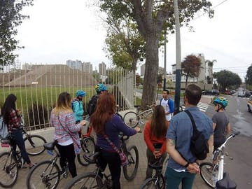 Coastal Bike Tour of Lima: Explore Barranco and Chorrillos