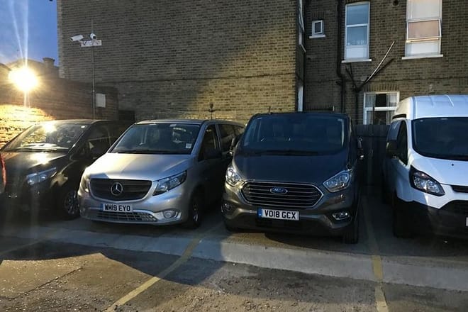 Heathrow Airport Private Transfers to/from London (Postcode WC1 to WC2) photo 5