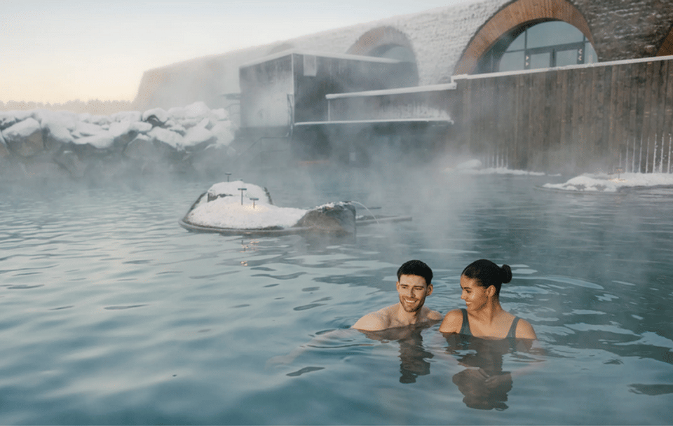 Small Group Golden Circle and Laugarás Lagoon Tour in Reykjavík