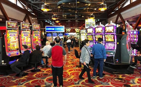 Private Evening Tour of Vancouver's Nightlife Attractions