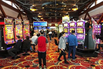 Private Evening Tour of Vancouver's Nightlife Attractions