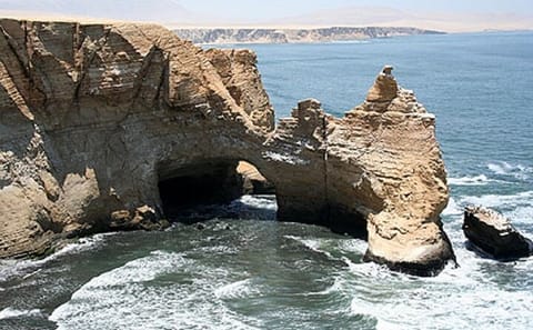 Three-Day Paracas and Ballestas Islands Tour Package