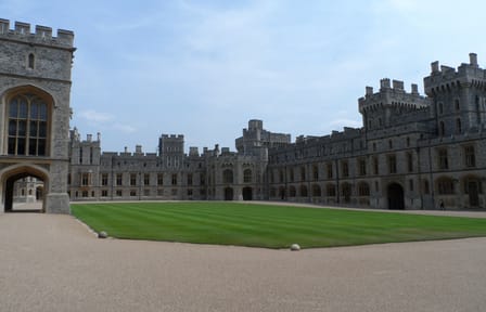 Layover Royal Windsor Private Tour from London Heathrow Airport