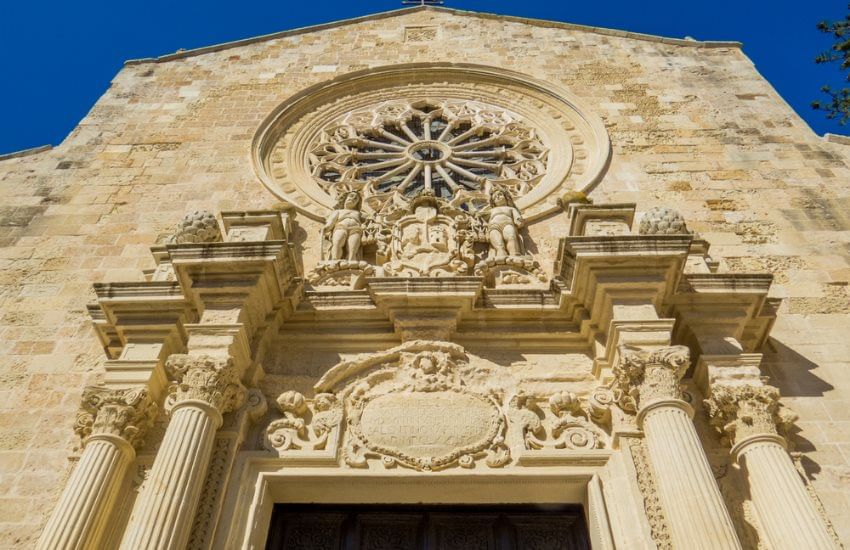 Salento between "Borghi" and breathtaking view overview from Lecce
