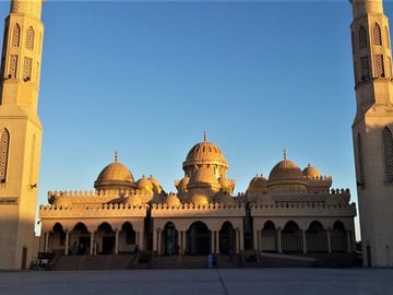 Premium City Tour: Mosque, Marina, Papyrus & Handicraft – Hurghada