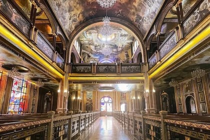 Farsha Cafe and Guided City Sightseeing Tour