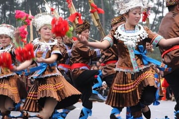 Private Cultural Night Tour with Dynamic Yunnan Show in Kunming