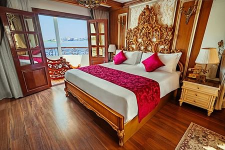 Luxurious Dahabiya Nile Cruise: Explore Aswan to Luxor's Wonders