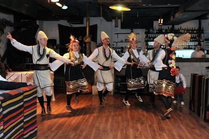 Sofia by Night Panoramic Tour with Dinner and Folklore Show