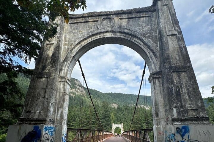 Fraser Canyon Day Tour Falls, Tunnels and Hell Gate 5