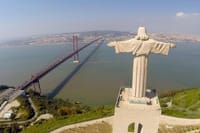 National Shrine DE Christ King, Almada