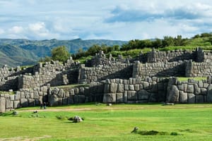 Private half Day Sacsayhuaman, Qenqo, Tambomachay and San Pedro Market