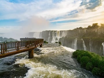 Iguazu Falls 3-Day Tour of Argentina and Brazil