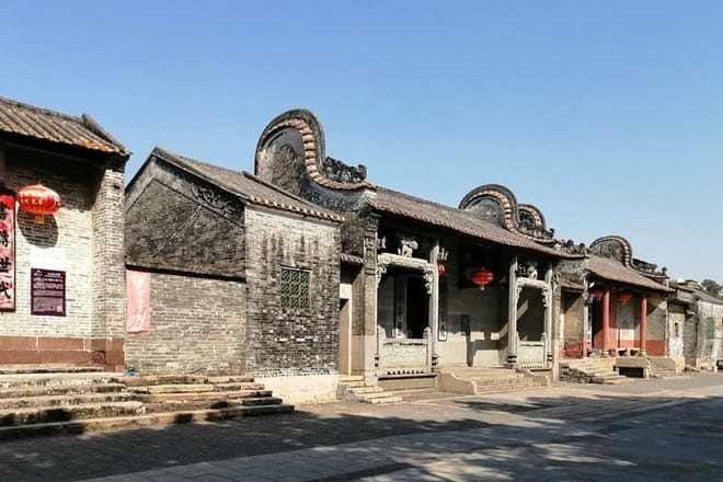 Private Day Tour from Guangzhou to Langtou Old Village + Gray Carving Experience photo 3